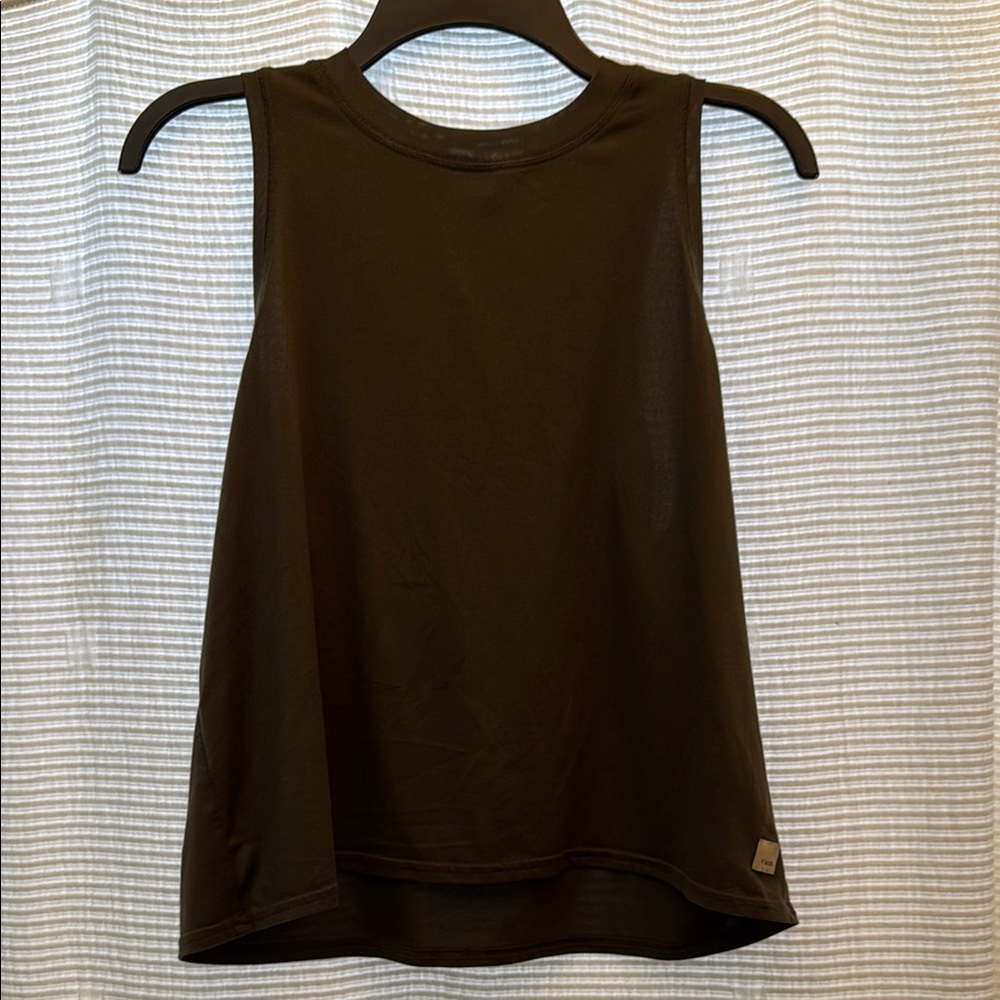Vuori Black Muscle Tee
